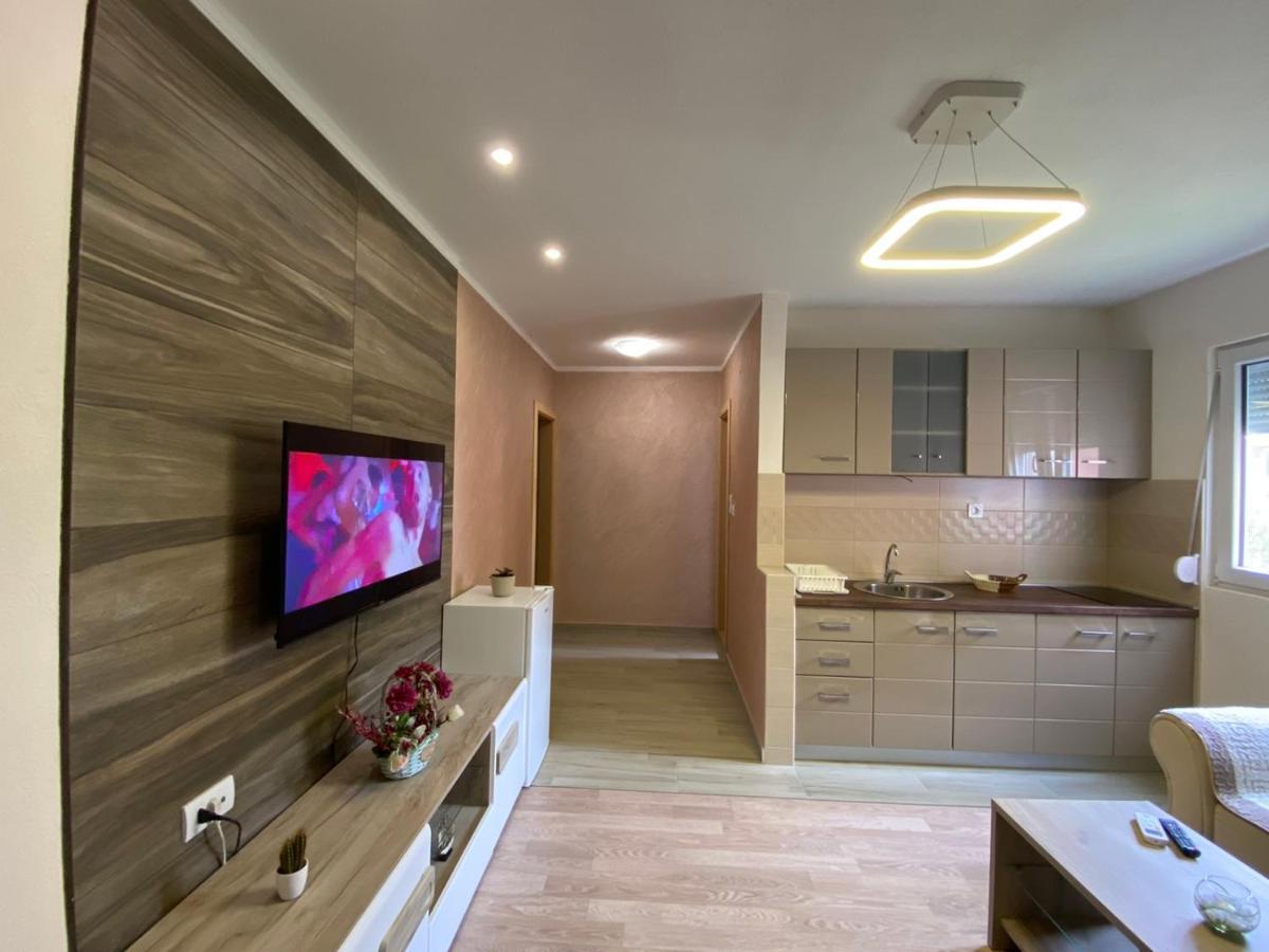 Apartmani Zecevic Budva Exteriör bild